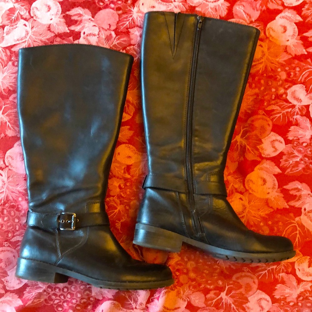 Me Too Black Knee-High Boots